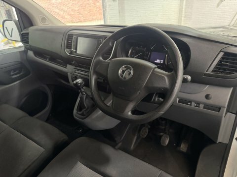 Vauxhall Vivaro 2022 72 1.5 DV72FKZ White #2