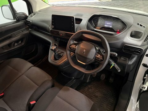 Peugeot Partner 2022 72 1.5 PN72ZPP White #2