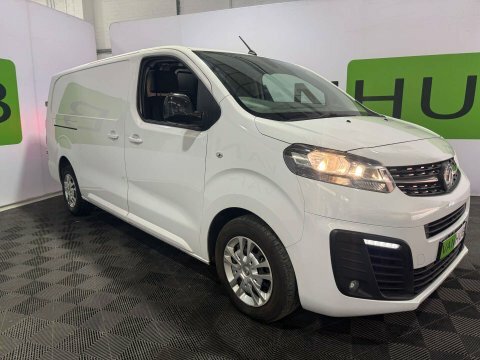 Vauxhall Vivaro 2022 72 1.5 White