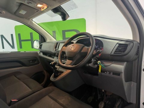 Vauxhall Vivaro 2022 72 1.5 DV72XYG White #2
