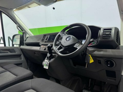 Volkswagen Crafter 2023 73 2.0 DV73RXN White #2