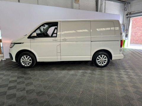 Volkswagen Transporter 2023 23 2.0 BX23HLC White #4