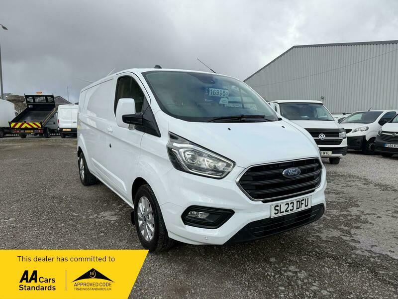 Ford Transit Custom 300 Limited P V White