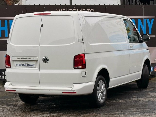 Volkswagen Transporter Mpv RF21ATX White #6