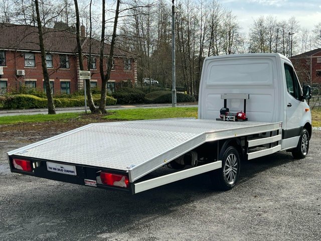 Mercedes-Benz Sprinter Diesel PE70VGY White #5