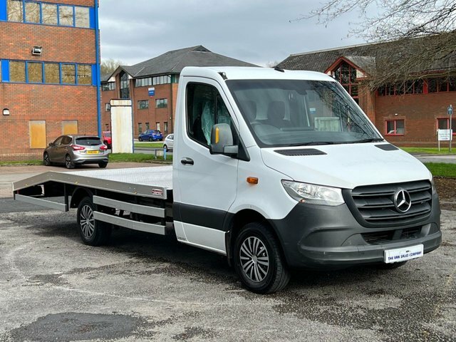Mercedes-Benz Sprinter Diesel White