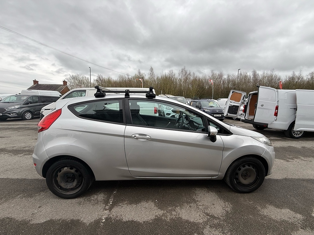 Ford Fiesta Edge NV60ANR Silver #4