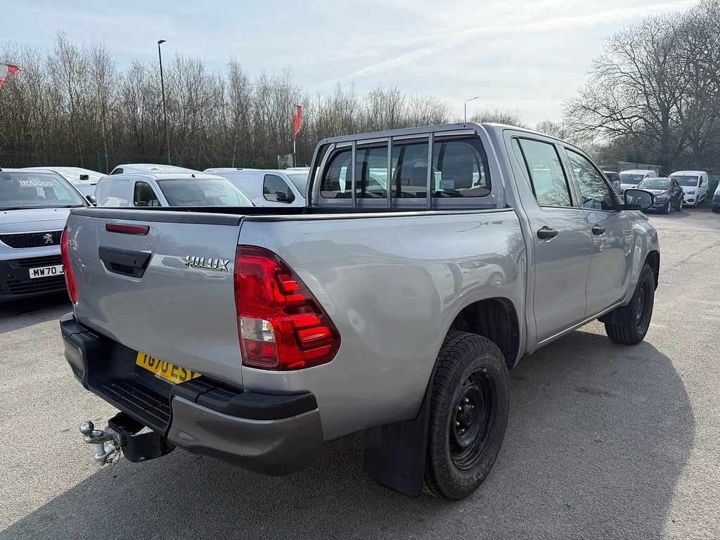 Toyota HILUX 2.4 D-4d Active Pickup 4Wd Double Cab Tow Bar YG70ESY Silver #5