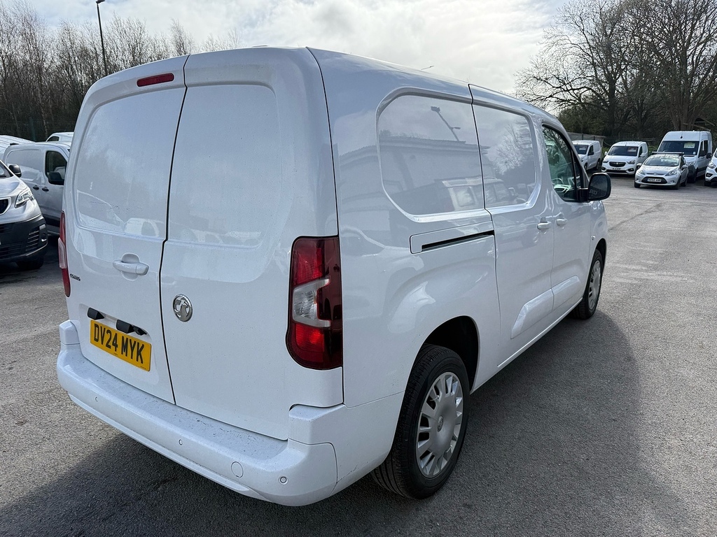 Vauxhall Combo 1.5 Turbo D 2300 Pro Lwb Sat Nav Air Con Van 6Dr D DV24MYK White #5