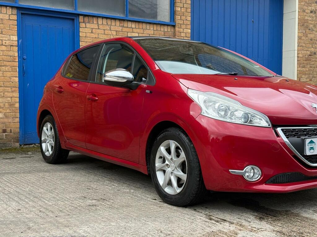 Peugeot 208 Hatchback 1.2 Vti Puretech Style Euro 6 2015 Red #5