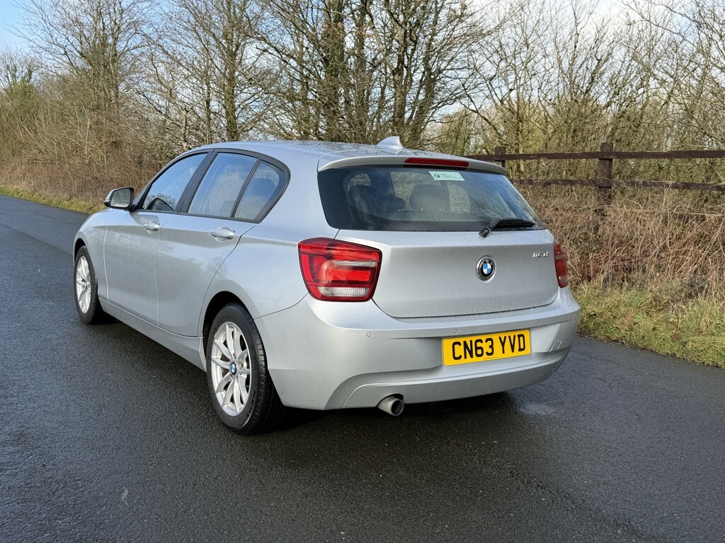BMW 1 Series 1.6 116D Efficientdynamics 5-Door 2013 CN63YVD Silver #4