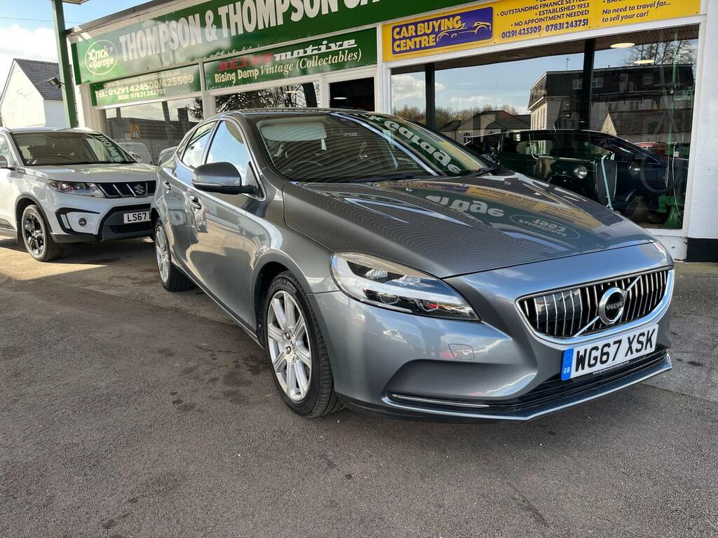 Volvo V40 Hatchback 2.0 T3 Inscription Euro 6 Ss 201 WG67XSK Grey #2