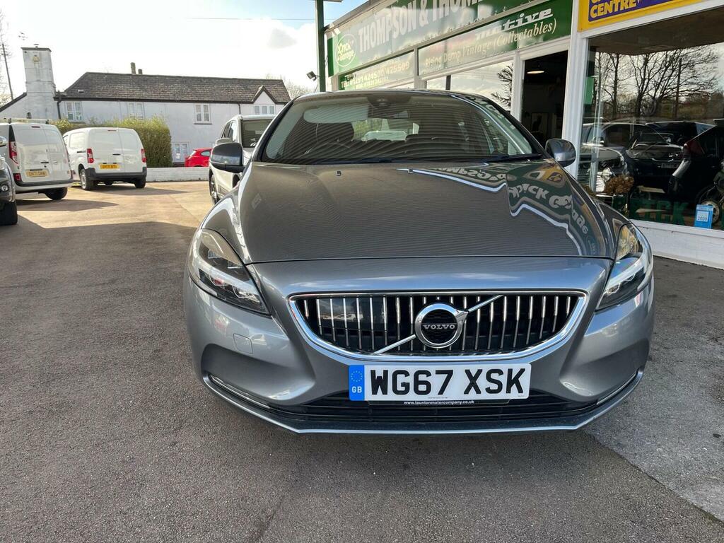 Volvo V40 Hatchback 2.0 T3 Inscription Euro 6 Ss 201 Grey