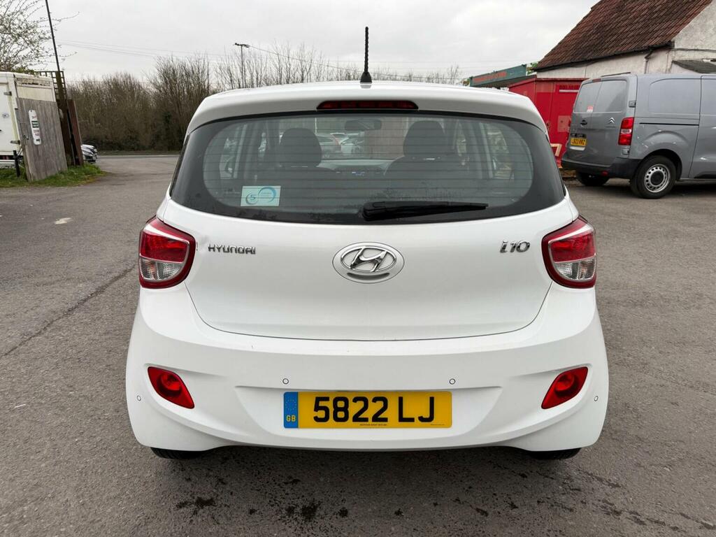 Hyundai I10 Hatchback 1.2 Premium Euro 5 201565 HG65ZFO White #5