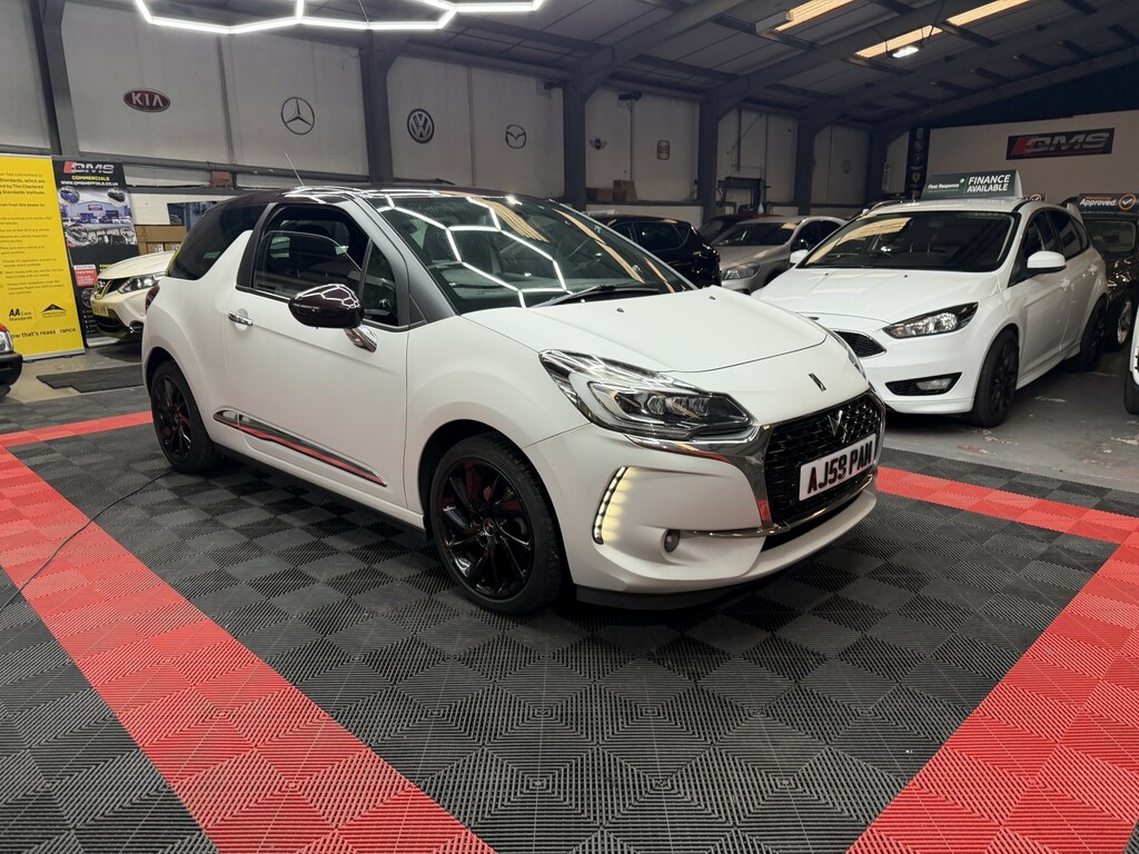 DS DS 3 Hatchback 1.2 Puretech Givenchy Le Makeup 201666 White