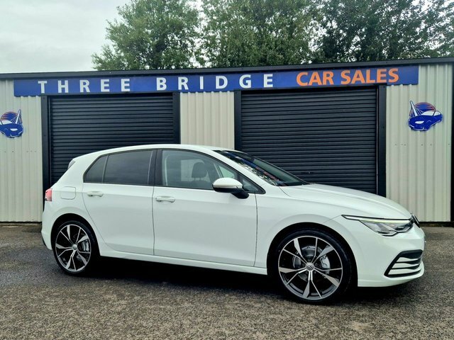Volkswagen Golf 1.5 Tsi Life Hatchback Euro 6 S RE72HGX White