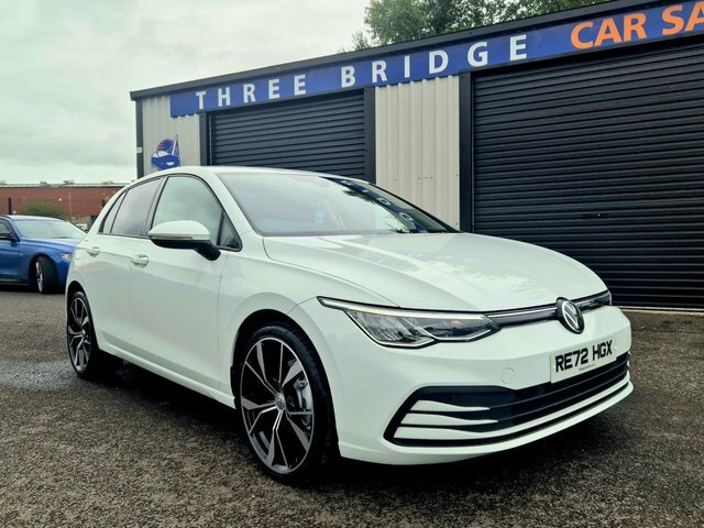 Volkswagen Golf 1.5 Tsi Life Hatchback Euro 6 S RE72HGX White #2
