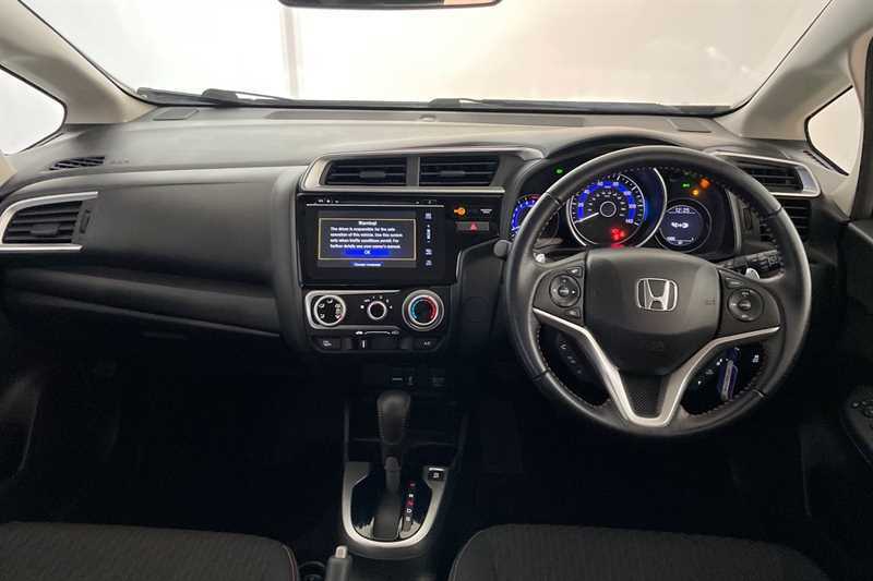 Honda Jazz 1.5 I-vtec Sport Navi Hatchback Cvt Eur AP19PSZ Red #2