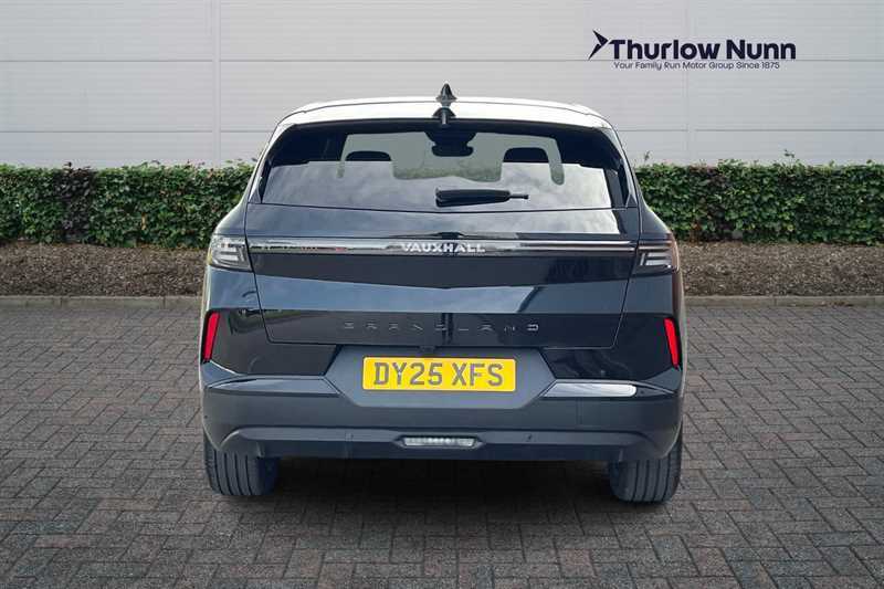 Vauxhall Grandland 1.2 Ultimate Suv Hybrid E-dct Euro 6 S DY25XFS Black #4