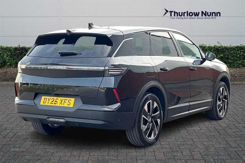 Vauxhall Grandland 1.2 Ultimate Suv Hybrid E-dct Euro 6 S DY25XFS Black #3