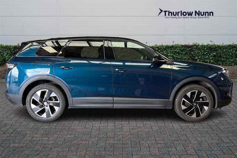 Vauxhall Grandland 1.2 Ultimate Suv Hybrid E-dct Euro 6 S DY25XLB Blue #2