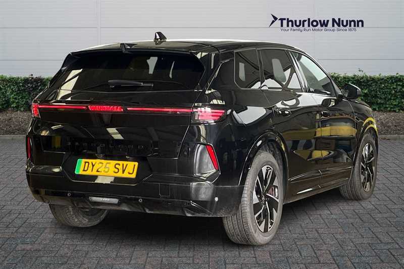 Vauxhall Grandland 73Kwh Gs Suv 213 Ps DY25SVJ Black #3