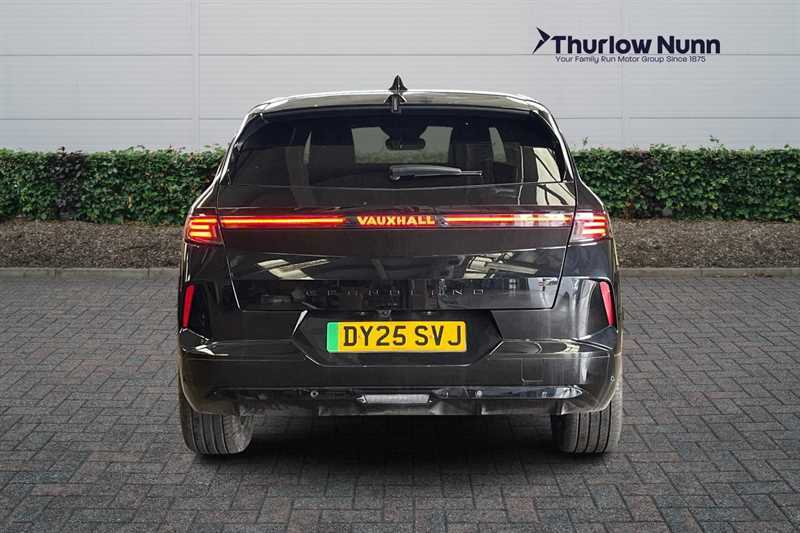 Vauxhall Grandland 73Kwh Gs Suv 213 Ps DY25SVJ Black #4