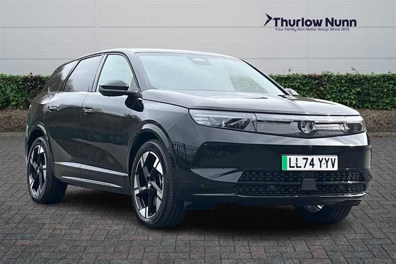 Vauxhall Grandland 73Kwh Ultimate Suv 213 Ps Black