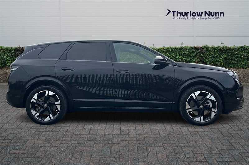 Vauxhall Grandland 73Kwh Ultimate Suv 213 Ps LL74YYV Black #2