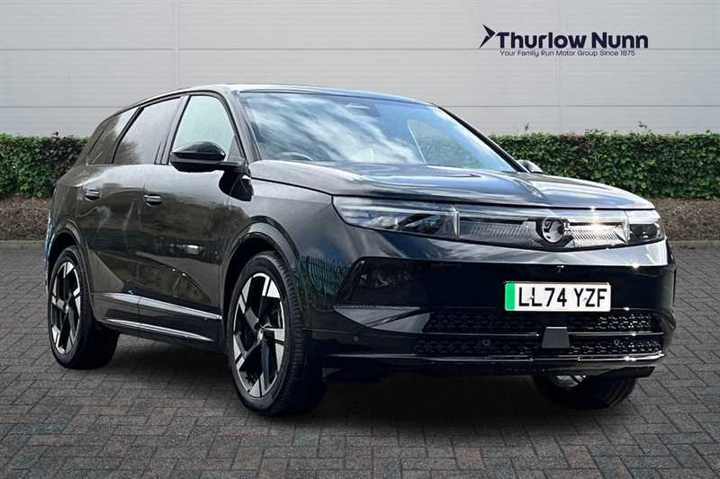 Vauxhall Grandland 73Kwh Ultimate Suv 213 Ps Black