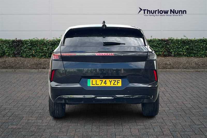 Vauxhall Grandland 73Kwh Ultimate Suv 213 Ps LL74YZF Black #4
