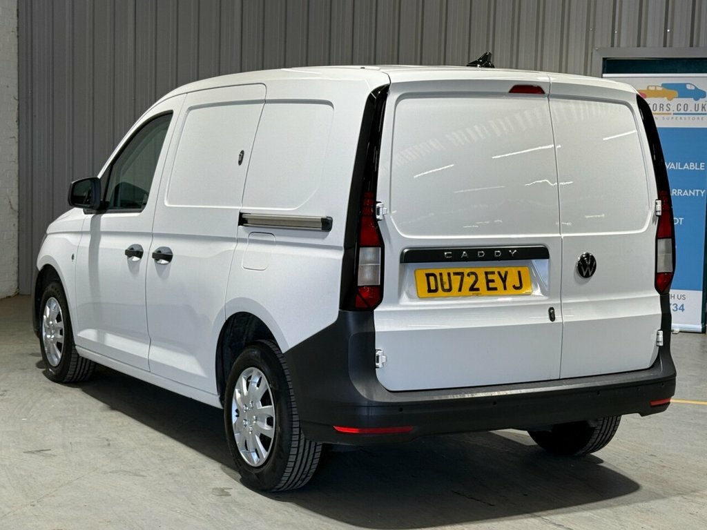 Volkswagen Caddy 2L Commerce DU72EYJ White #2