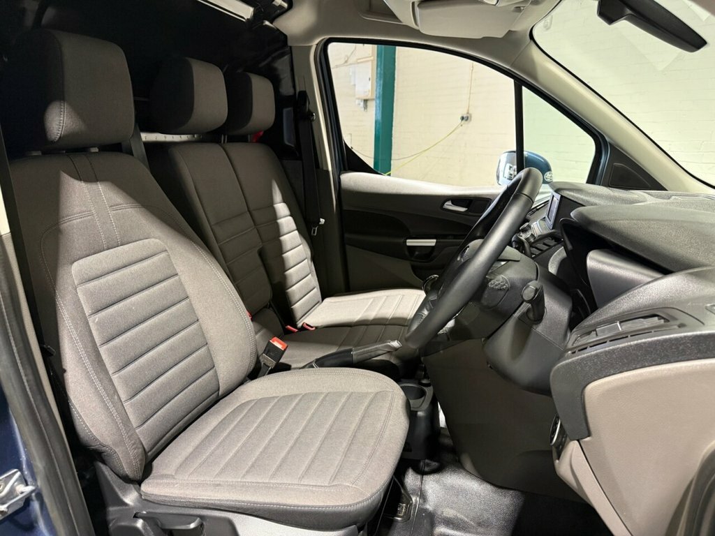 Ford Transit Connect 1.5L Limited EJ22UVX Blue #4