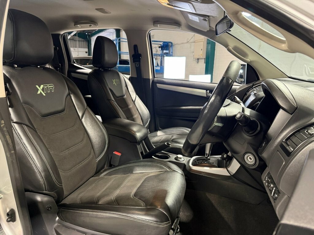Isuzu D-Max 1.9L Xtr Nav DU71HBX Silver #4