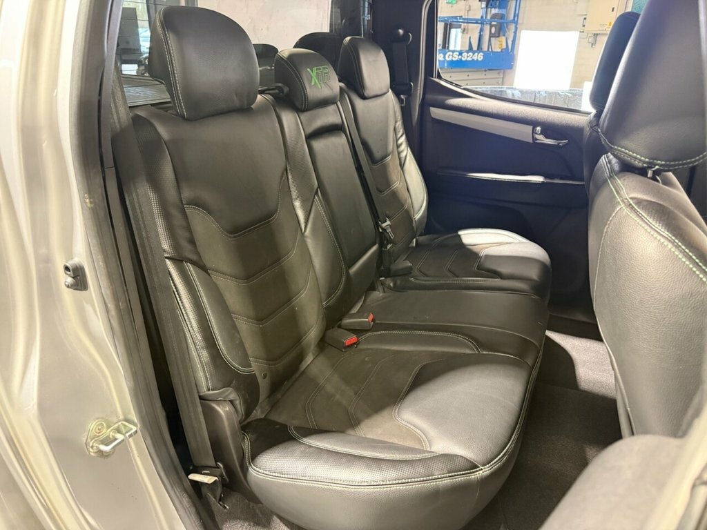 Isuzu D-Max 1.9L Xtr Nav DU71HBX Silver #5