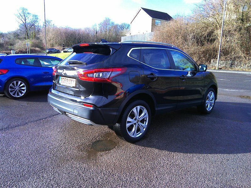 Nissan Qashqai Dig-t N-connecta BG69UXY Black #6