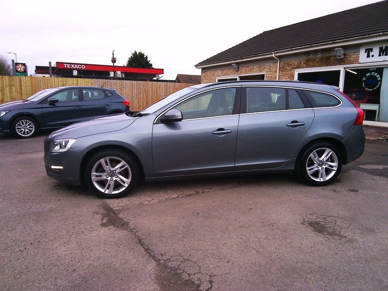 Volvo V60 D4 Se Nav DN17KPA Grey #4
