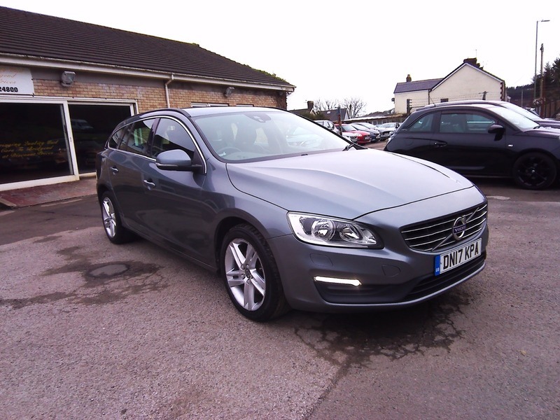 Volvo V60 D4 Se Nav DN17KPA Grey #3