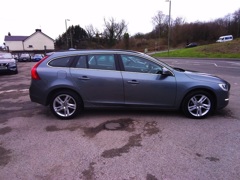 Volvo V60 D4 Se Nav DN17KPA Grey #5