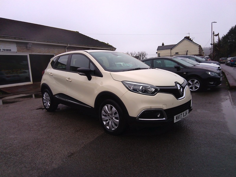 Renault Captur Expression Plus Tce MV17XJH Brown #2