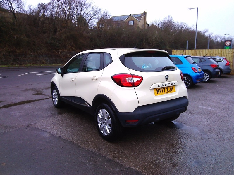 Renault Captur Expression Plus Tce MV17XJH Brown #6
