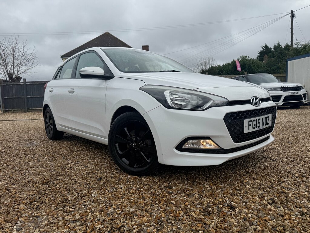 Hyundai I20 1.2 Blue Drive Se Hatchback Euro White #4