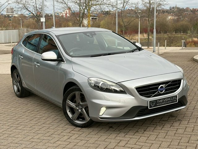 Volvo V40 2015 2.0 D4 R-design Lux Nav Hatchback Silver