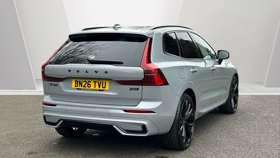 Volvo XC60 2.0 B5 Mhev Ultra Black Edition Suv Hyb BN26TVU Grey #2