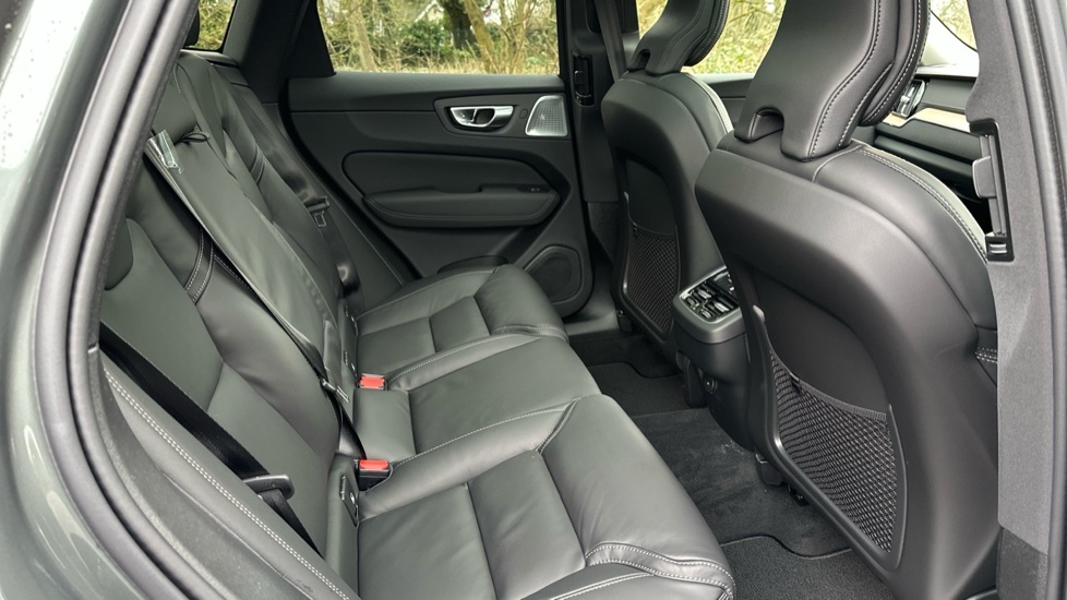 Volvo XC60 2.0 B5 Mhev Ultra Dark Suv Hybrid BN26RDV #6