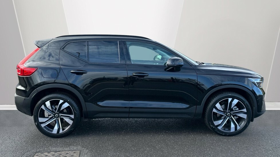 Volvo XC40 Ultra, B3 Mild Hybrid, Dark Blond Leathe FG26DKA Black #3
