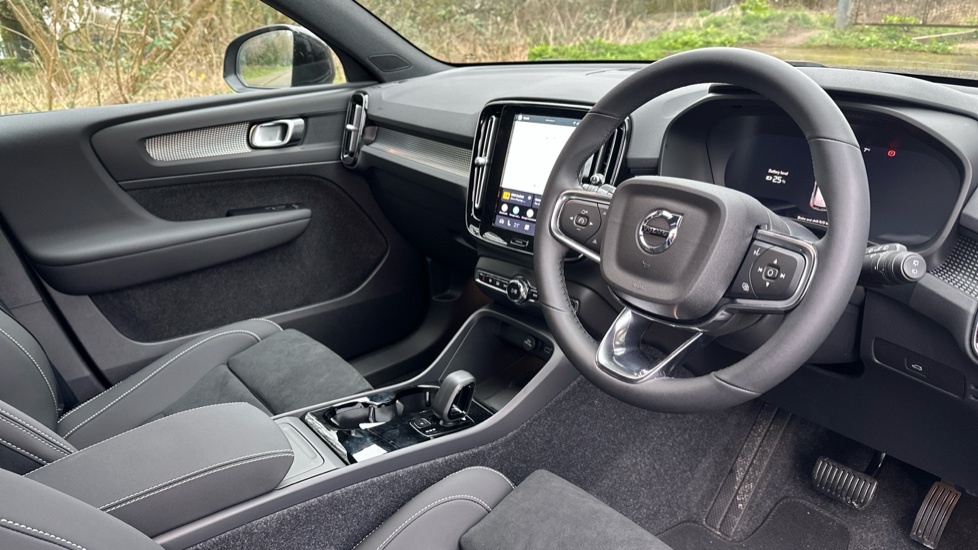 Volvo EX40 Single Motor Extended Range 82Kwh Plus Suv Ele BN26VZF  #4