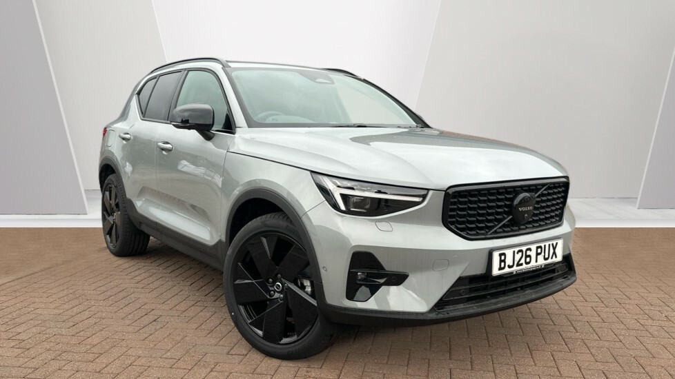 Volvo XC40 Black Edition Plus, B3 Mild Hybrid, Grey