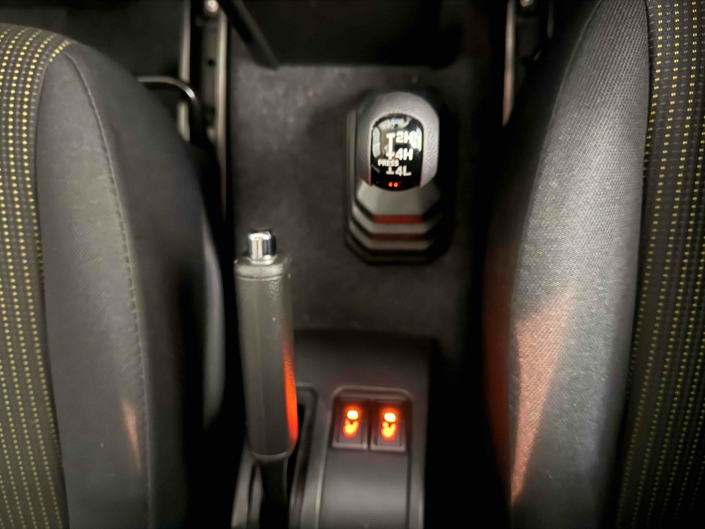 Suzuki Jimny 1.5 202424 4 Seats 4Wd Ulez White #5