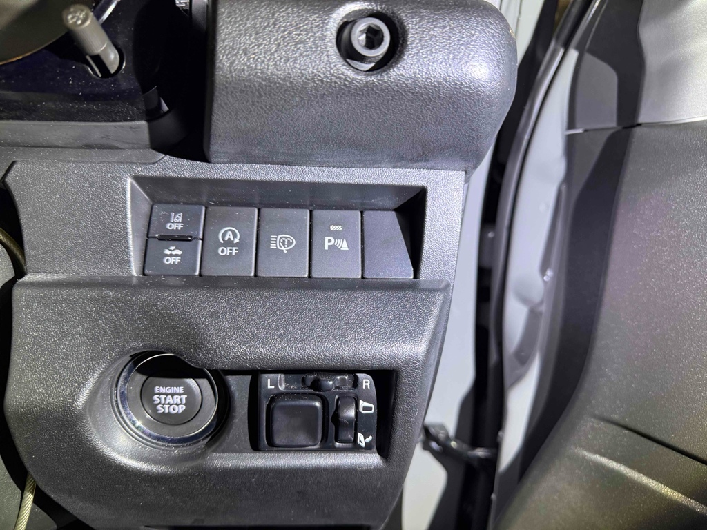 Suzuki Jimny 1.5 202474 4 Seats 4Wd Ulez Grey #4